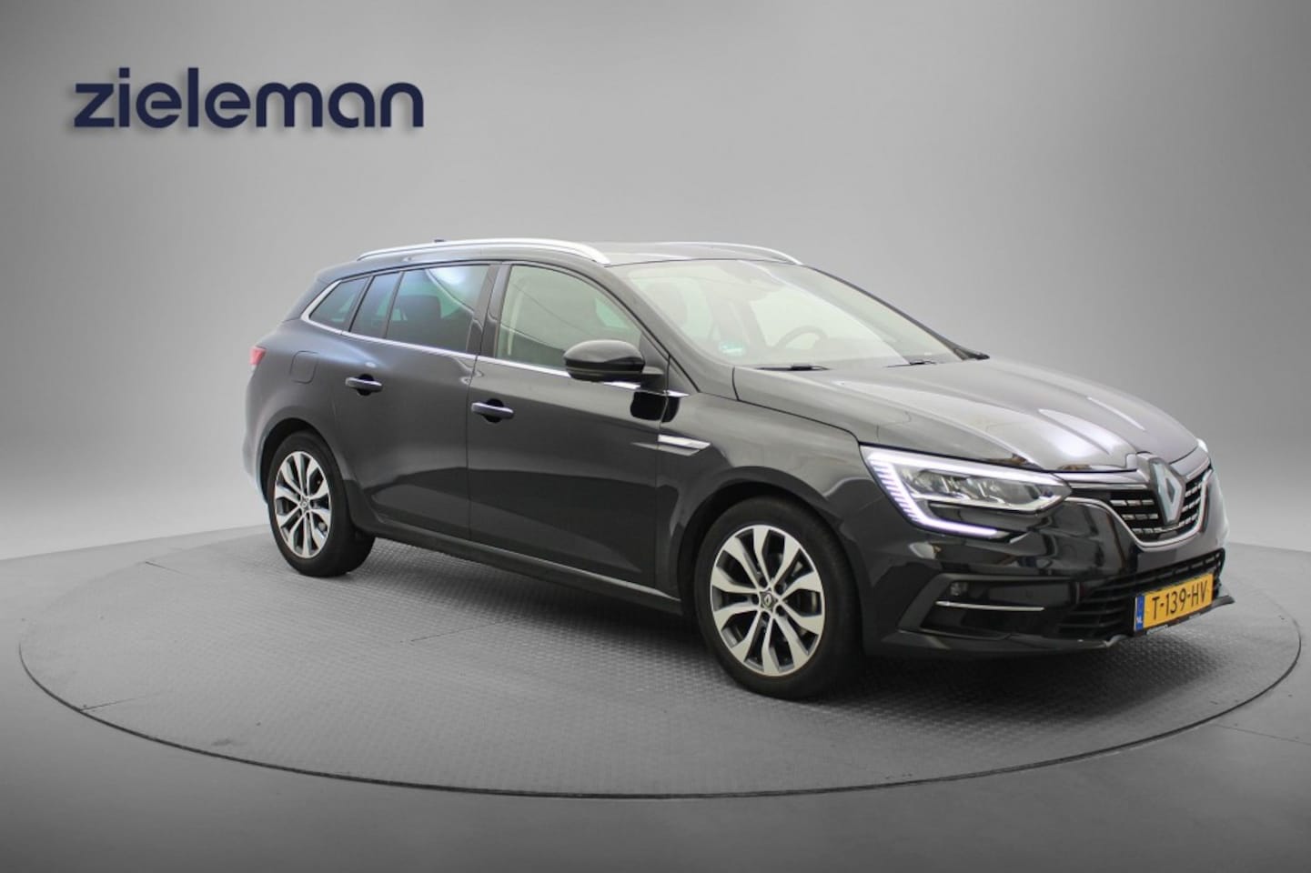 Renault Mégane Estate - 1.3 TCe 140 Techno Automaat - Digitaal Cockpit, Carplay, Camera, Half Leer, Trekhaak - AutoWereld.nl
