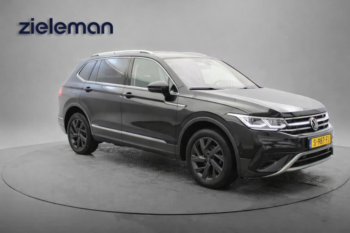 Volkswagen Tiguan Allspace - 1.5 TSI 7 Persoons Automaat - Digitaal Cockpit, Carplay, Navi, Cruise, Stoelverw. - AutoWereld.nl