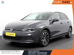 Volkswagen Golf - 1.5 eTSI 150pk DSG Style Navigatie DAB Camera Lane Assist LED Adaptive Cruise Control Keyl