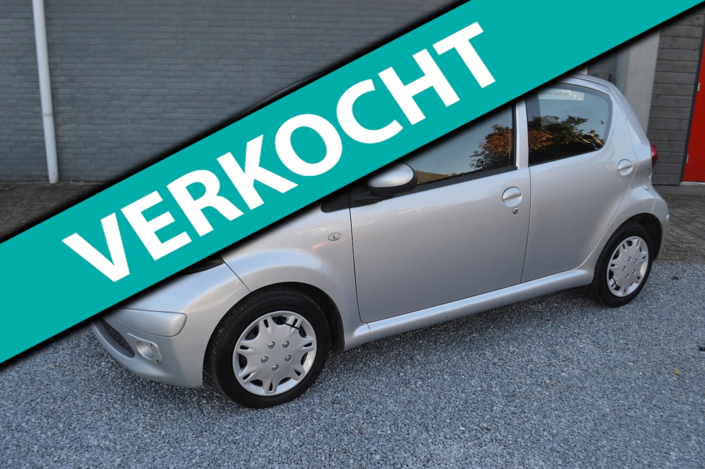 Toyota Aygo - 1.0 VVT-i Now Airco 5Drs Stuurbekrachtiging Jaar Garantie - AutoWereld.nl