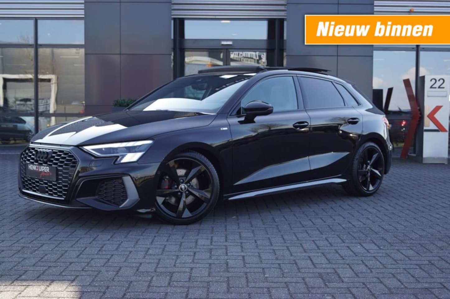 Audi A3 Sportback - Sportback 35 TFSI S-Line 150pk / Panodak /Navi / Camera / Matrix LED - AutoWereld.nl