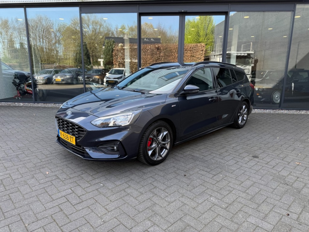 Ford Focus Wagon - Wagon 1.0 EBH 155pk ST-Line,LED,WinterPack,Camera,B/O,Trekhk Elekt,Keyless,Carplay - AutoWereld.nl