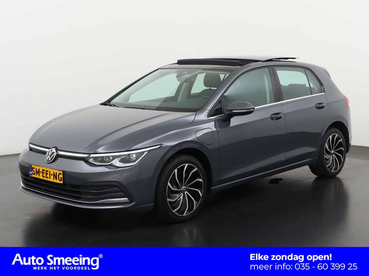 Volkswagen Golf - 1.4 eHybrid Style | Schuifdak | Zondag Open! - AutoWereld.nl