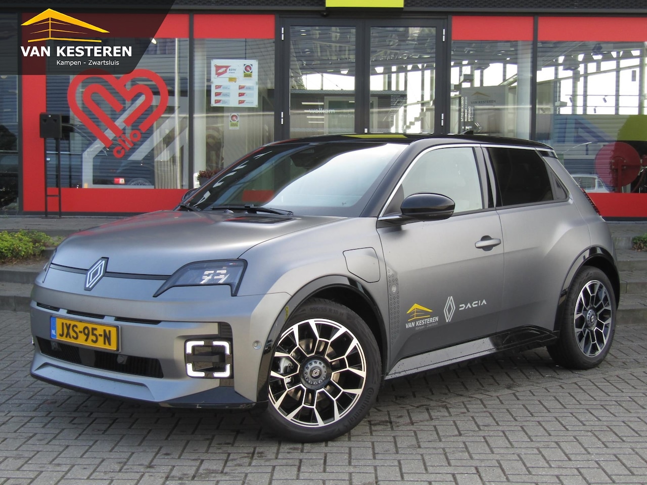Renault 5 - 52kWh 150pk comfort range Roland Garros - AutoWereld.nl