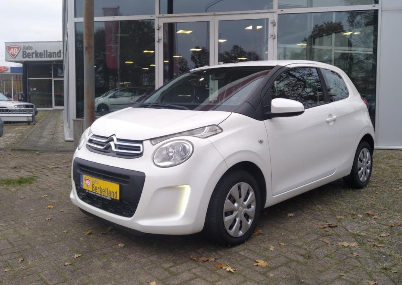 Citroën C1 - 1.0 e-VTi Shine 1.0 e-VTi Shine - AutoWereld.nl