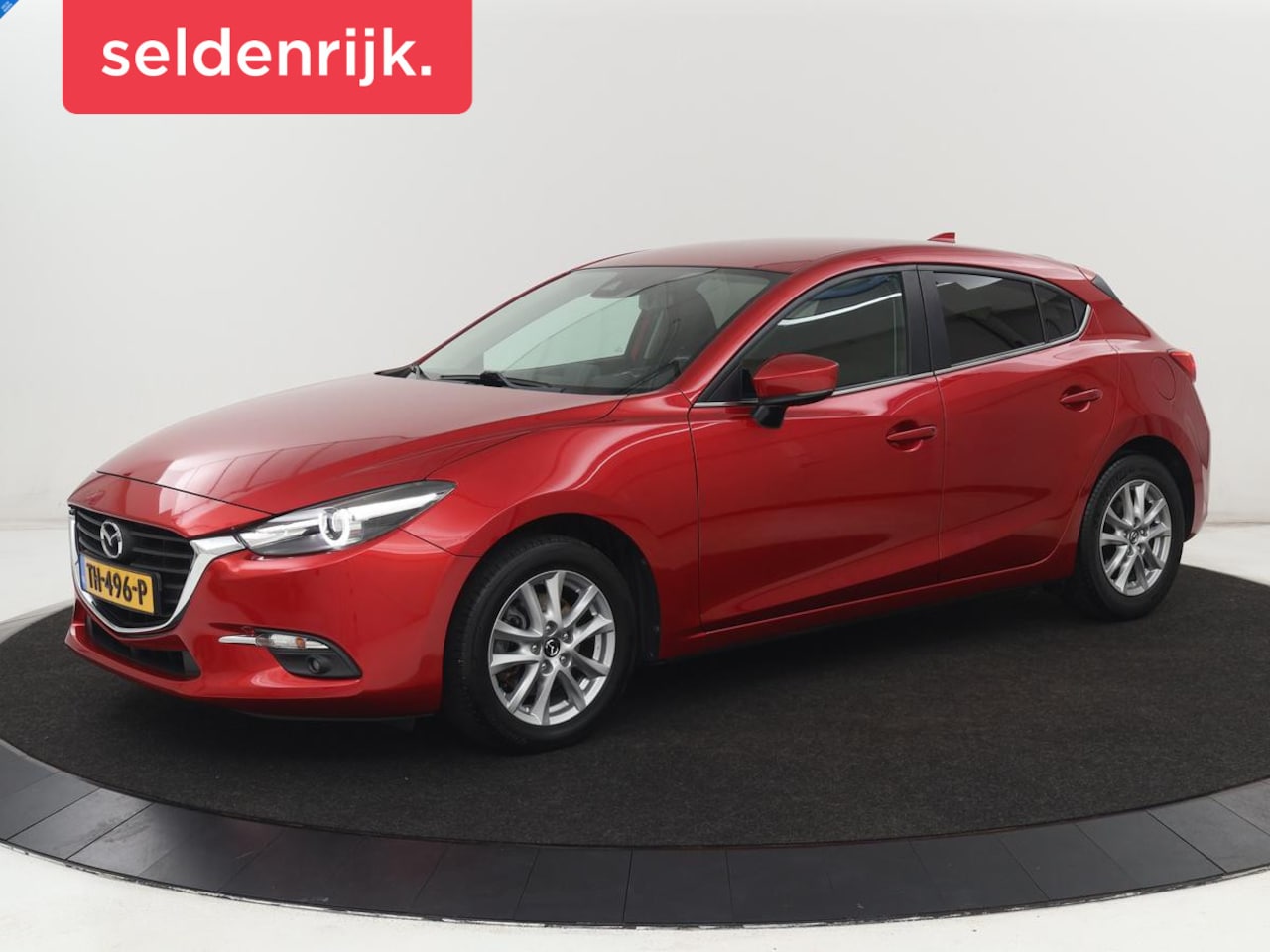 Mazda 3 - 2.0 SkyActiv-G 120 SkyLease+ | Stoel & stuurverwarming | Head-Up | Trekhaak | Camera | Nav - AutoWereld.nl