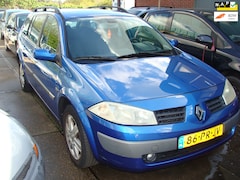 Renault Mégane Grand Tour - 2.0-16V Privilège Comfort