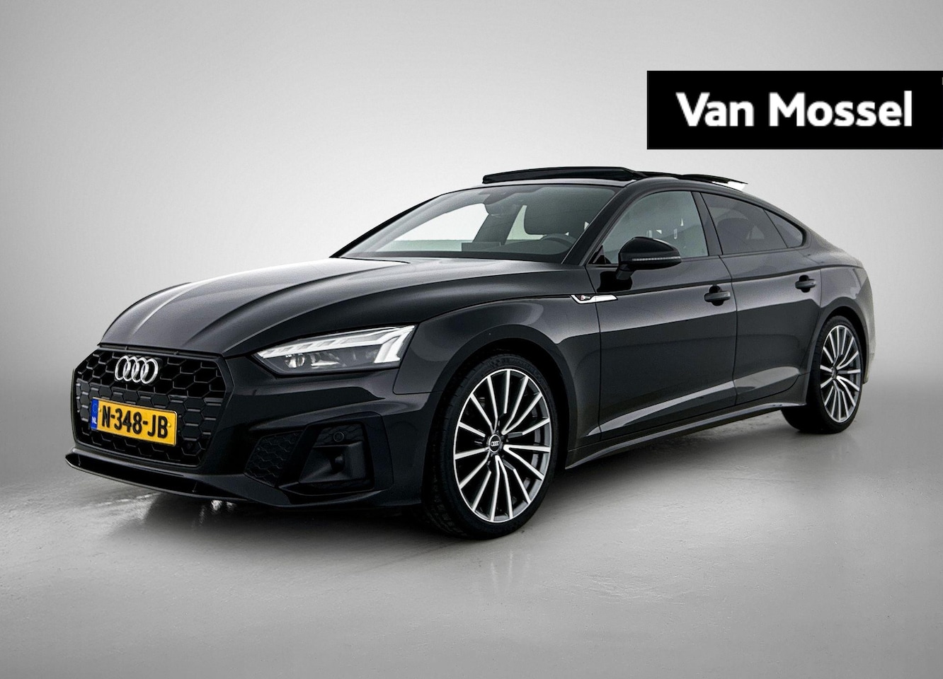 Audi A5 Sportback - 35 TFSI S edition Competition 150 PK | Automaat | Elektrisch glazen panorama dak | Adaptiv - AutoWereld.nl