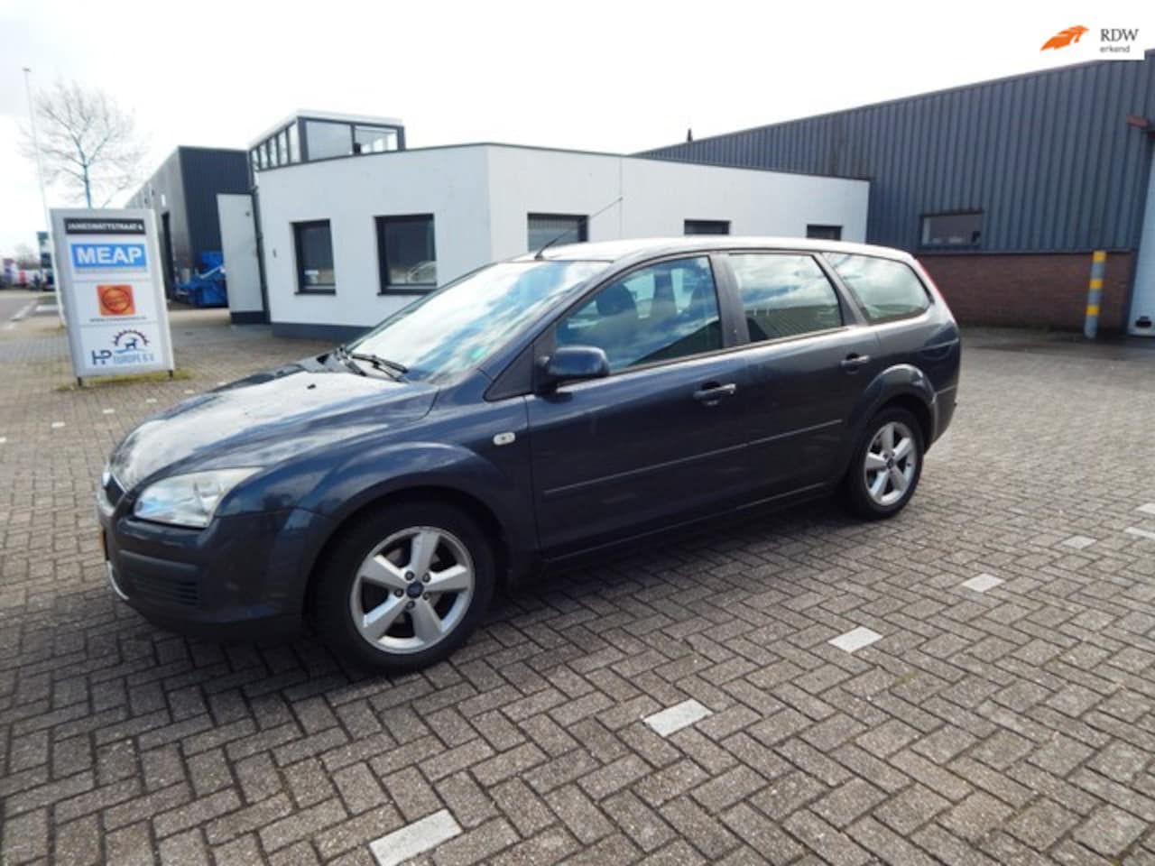 Ford Focus Wagon - 1.6-16V Ambiente CLUTCH BAD ! - AutoWereld.nl