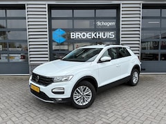 Volkswagen T-Roc - 1.0 TSI 110 pk Style | Trekhaak | Apple Carplay | Parkeersensoren | Airco | Cruise control