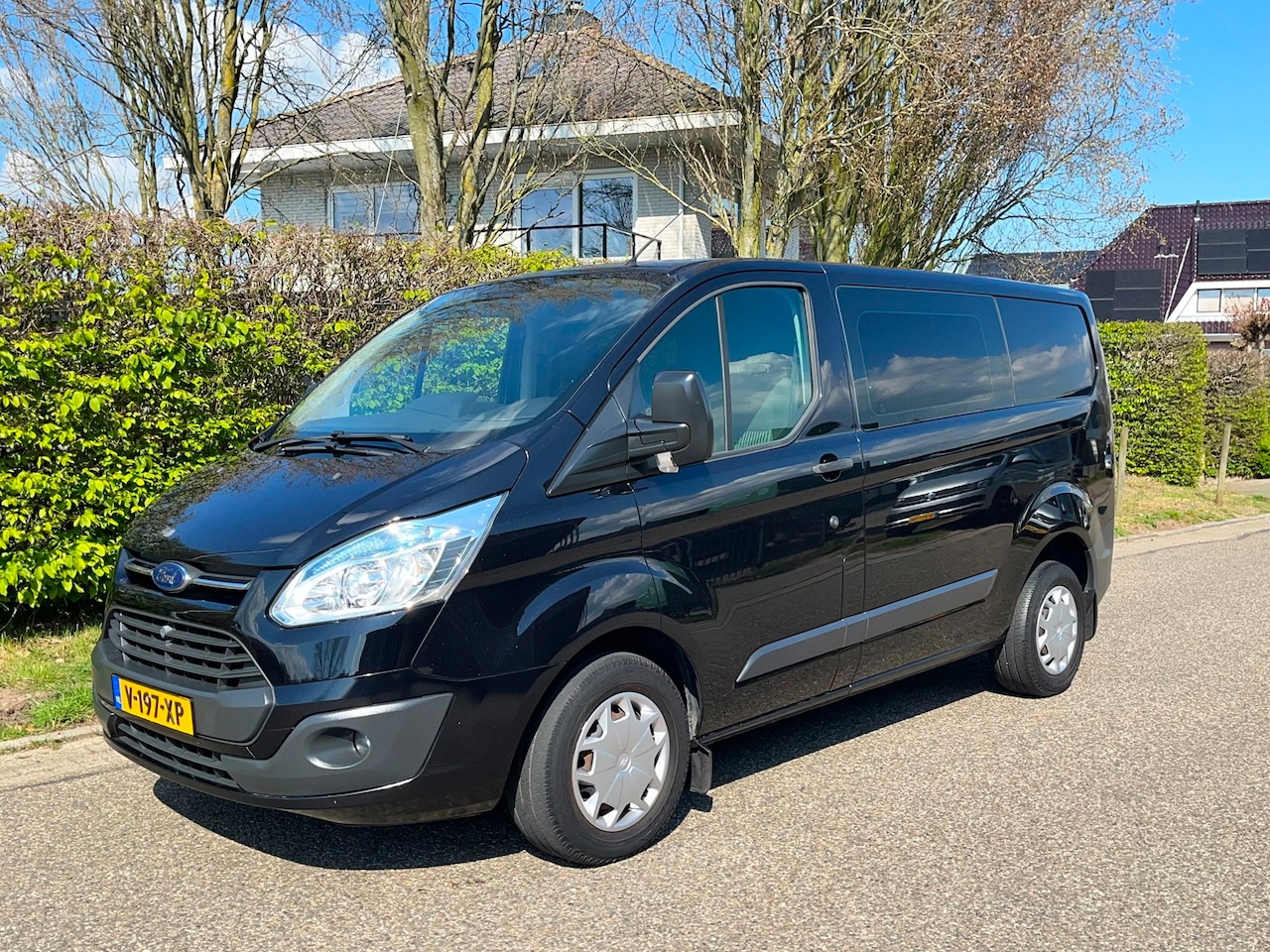 Ford Transit Custom - 2.2 TDCI L1H1 125pk Trend Dubbele cabine - AutoWereld.nl