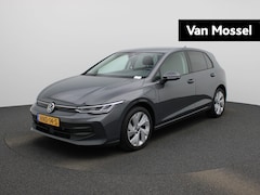 Volkswagen Golf - 1.5 eHybrid Life Edition | 17 inch velgen | Automaat | Stoel/stuur verwarming | Achteruitr
