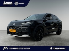 Volkswagen T-Roc - 1.5 115pk eTsi Life First Edition Parkeerassistent 'Park Assist' | Voorstoelen verwarmbaar