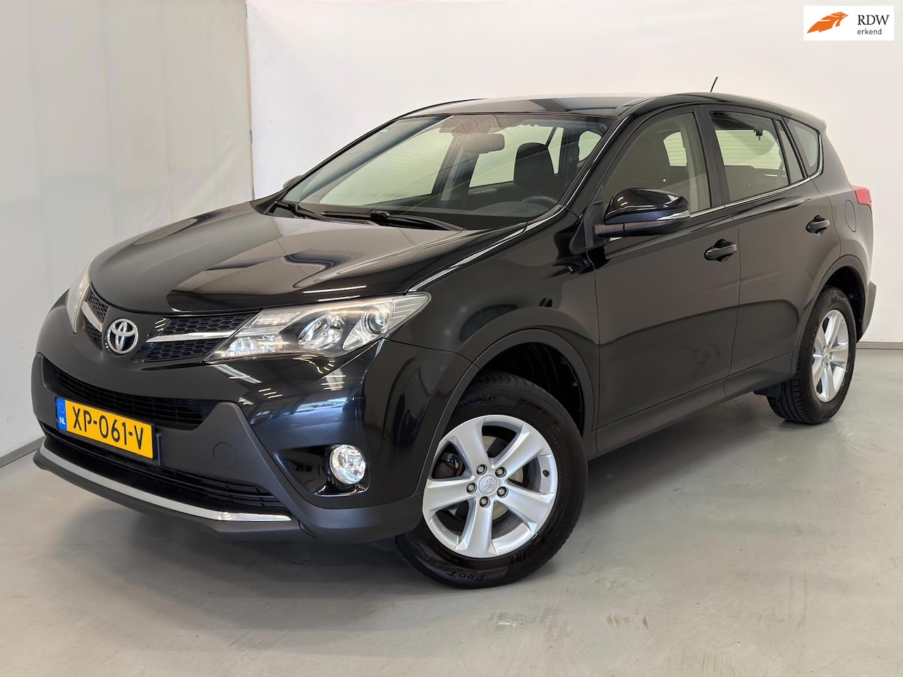 Toyota RAV4 - 2.0 Dynamic 4WD / Trekhaak / Navi / Clima / Bluetooth - AutoWereld.nl