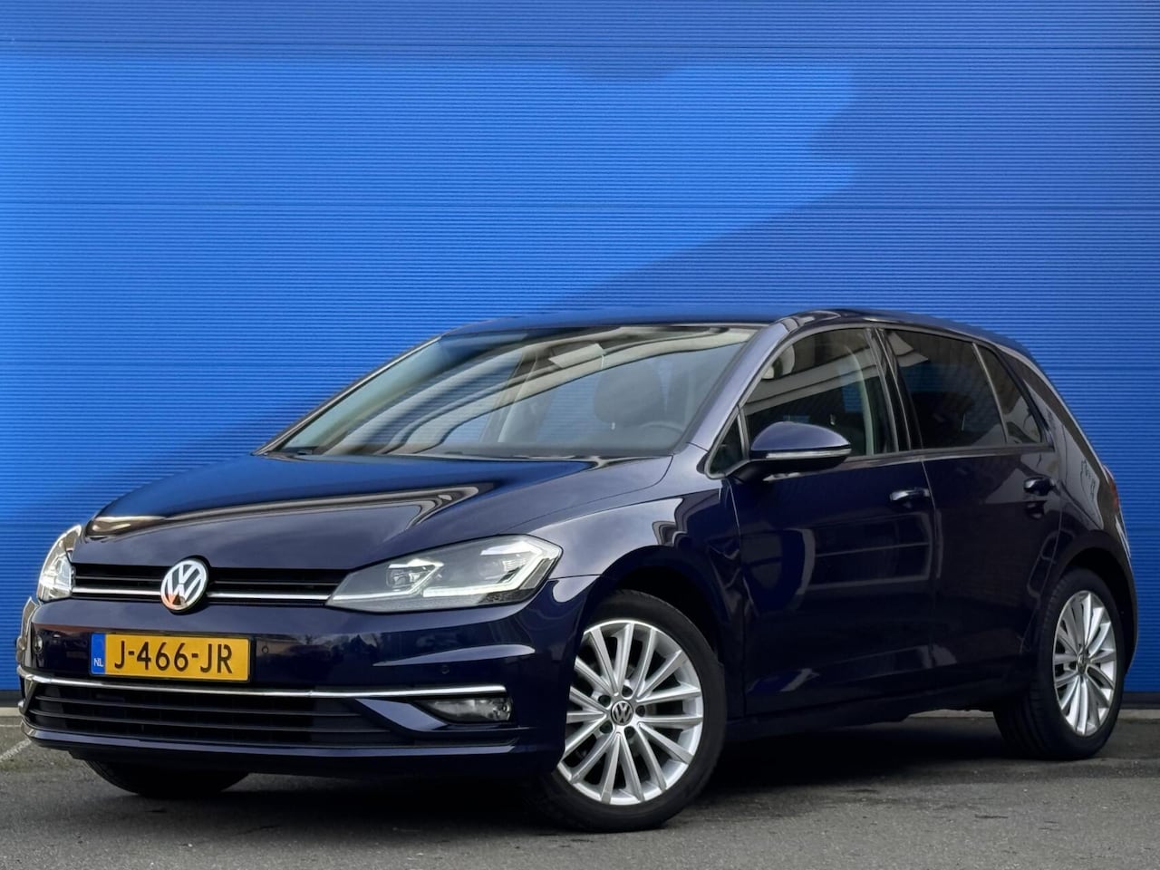 Volkswagen Golf - 1.0 TSI Highline | Automaat | Standkachel | Stoelverwarming - AutoWereld.nl