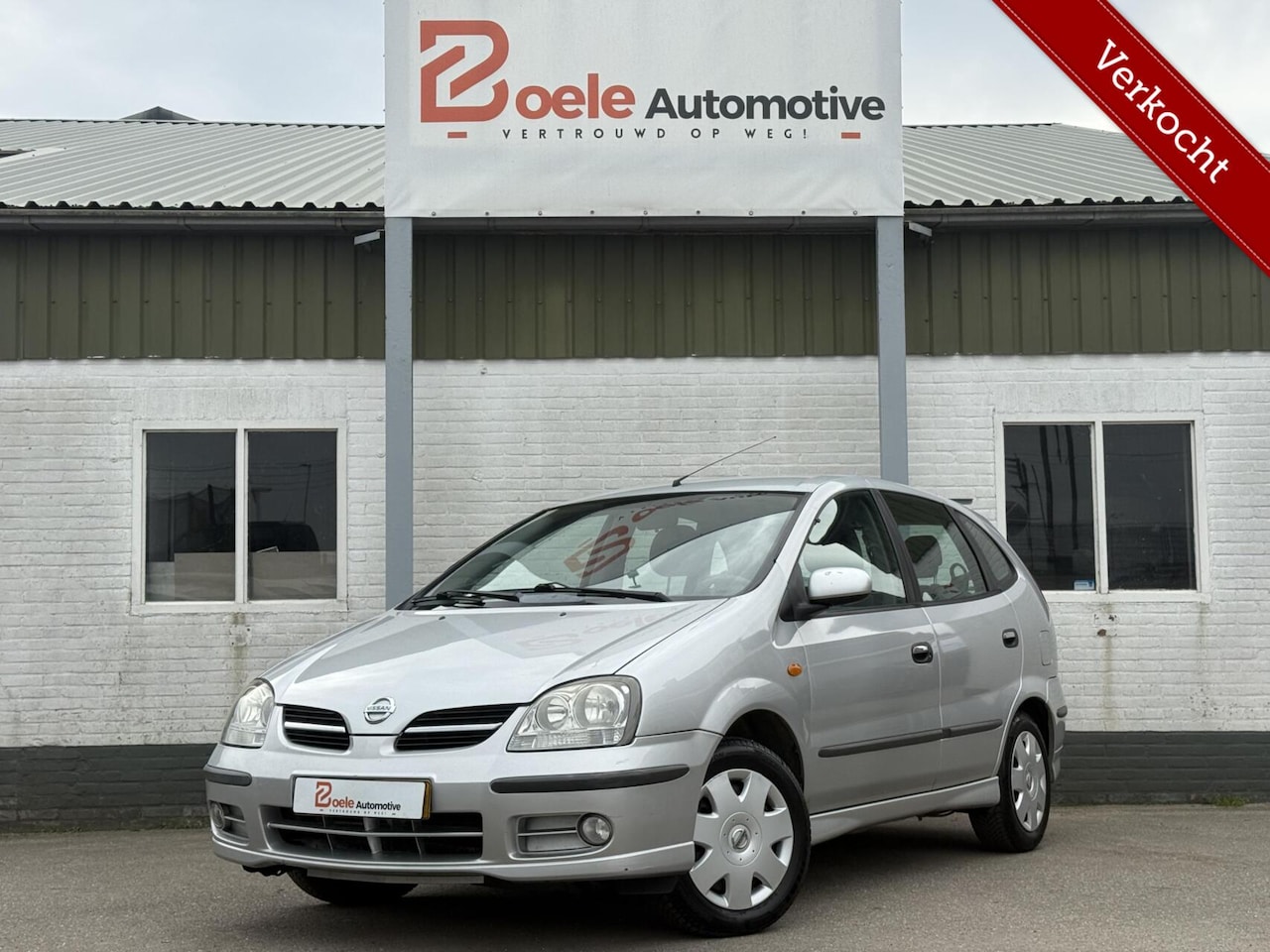 Nissan Almera Tino - 1.8 Tekna / Nwe APK / Camera / Orig. NL / Trekhaak - AutoWereld.nl