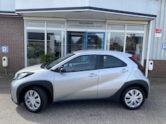 Toyota Aygo X - 1.0 VVT-i S-CVT Play