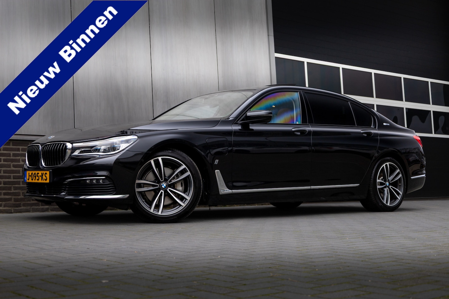 BMW 7-serie - 740Le 327 pk xDrive iPerformance / Nieuwstaat/ Dealer.ond/ Bowers&Wilkins/ Achteras-Sturin - AutoWereld.nl