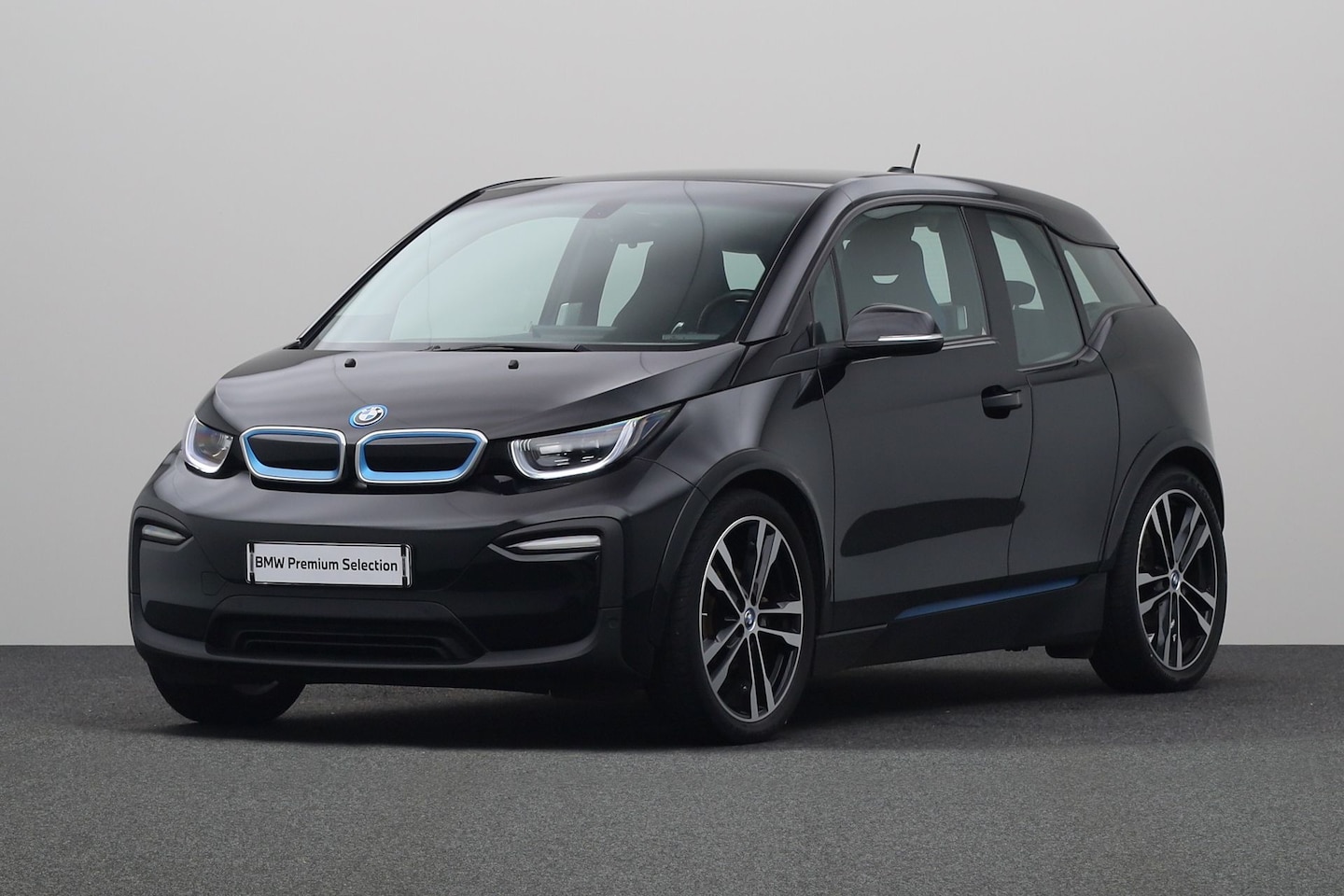 BMW i3 - Business Edition 120Ah 42 kWh | Achteruitrijcamera | Cruise control | Voorstoelen verwarmd - AutoWereld.nl