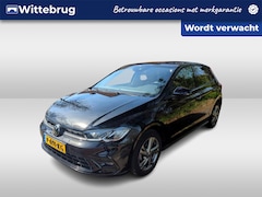 Volkswagen Polo - 1.0 TSI R-Line / Navigatie / App connect / Parkeersensoren V+A / Climate controle / Lichtm
