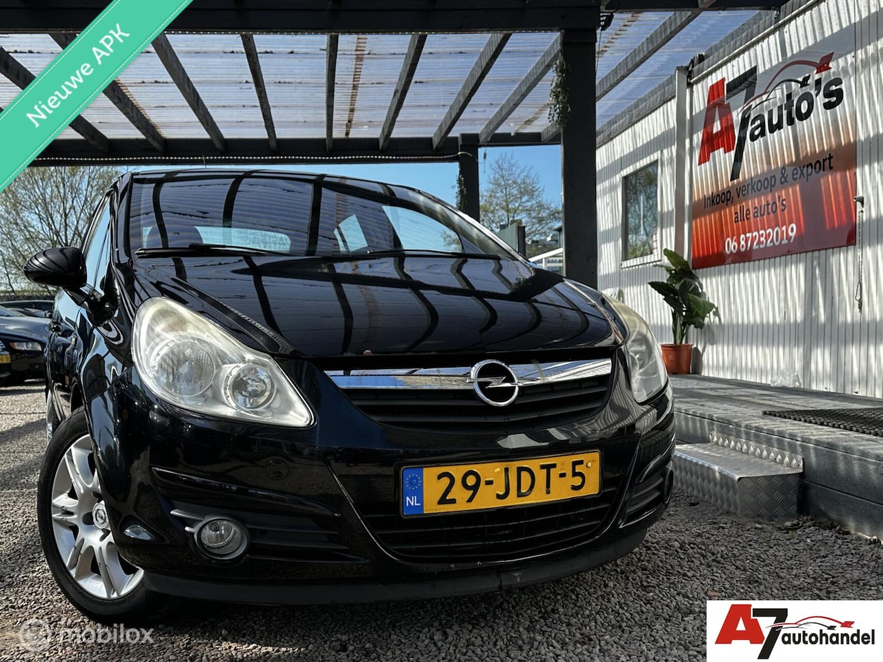 Opel Corsa - 1.4-16V Sport 1.4-16V Sport Nieuwe APK - AutoWereld.nl