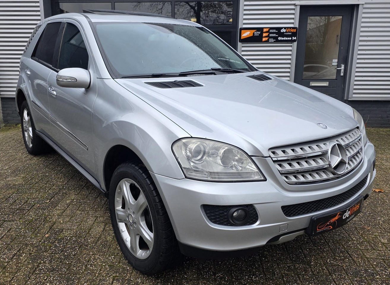 Mercedes-Benz ML-klasse - 350 4MATIC **AUT-NAVI-CRUISECTRL** - AutoWereld.nl