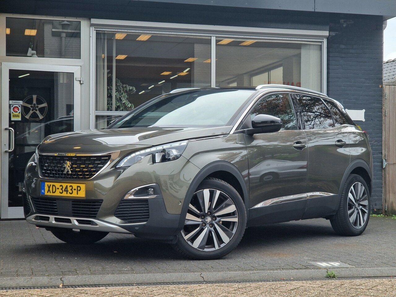 Peugeot 3008 - 1.2 PureTech GT Line 1.2 PureTech GT Line - AutoWereld.nl