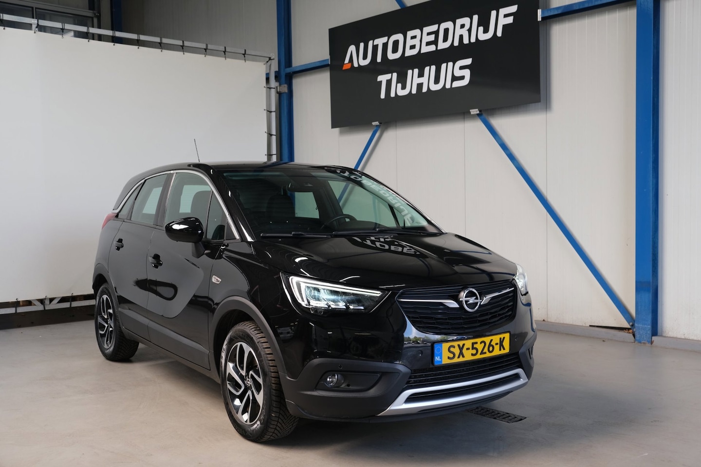 Opel Crossland X - 1.2 Turbo Innovation - Airco, Cruise, Navi, PDC, Camera, Carplay, Trekhaak. - AutoWereld.nl