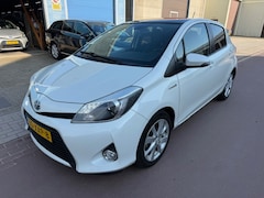 Toyota Yaris - 1.5 Full Hybrid Dynamic NAP - Nwe APK 03-2027 Meest luxe uitvoering met Panoramadak, Navig