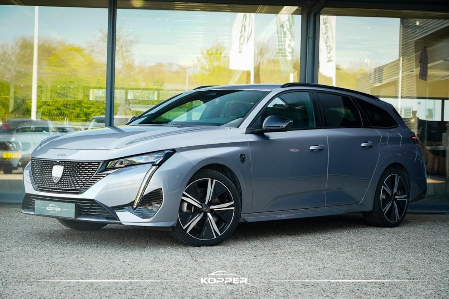 Peugeot 308 - 1.6 Plug-in Hybrid 225 GT / LED / 18'' / AGR / Winter / Elec Stoel / Alcantara / Massage / - AutoWereld.nl