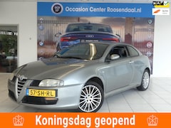 Alfa Romeo GT - 2.0 JTS Distinctive Climate Control Lmv Distr. reeds v.v. Prijspakker afgeleverd met nieuw