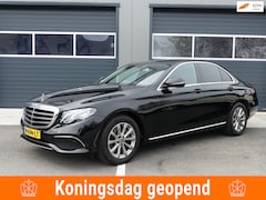 Mercedes-Benz E-klasse - 200 d Automaat / Navigatie / Xenon / LED / Leder / Trekhaak / Unieke Km Stand / Dealer Ond