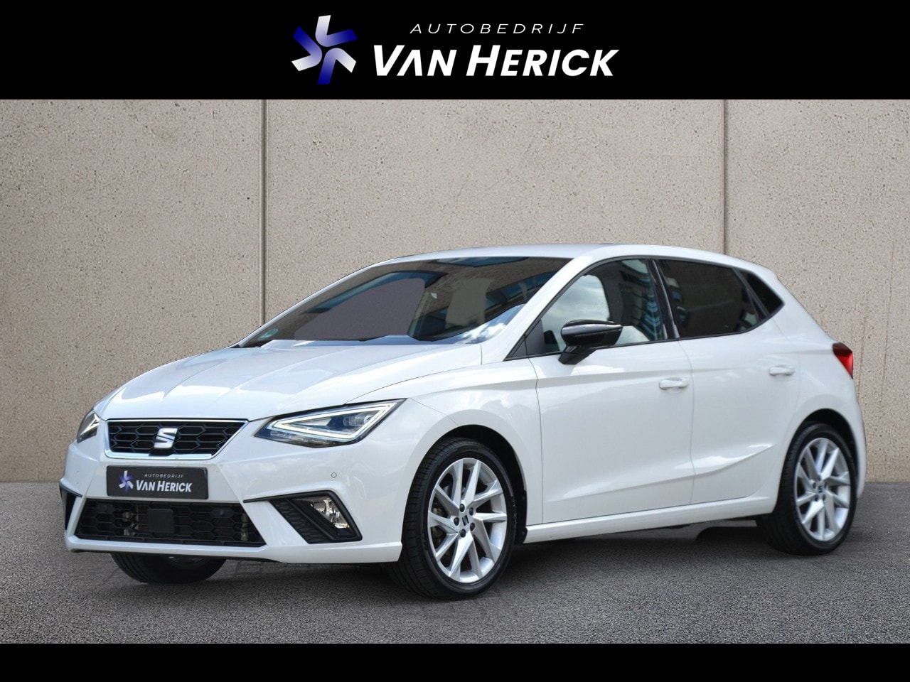 SEAT Ibiza - 1.0 TSI FR Business Connect 110pk | Navigatie | Winterpakket | ACC | Full LED - AutoWereld.nl