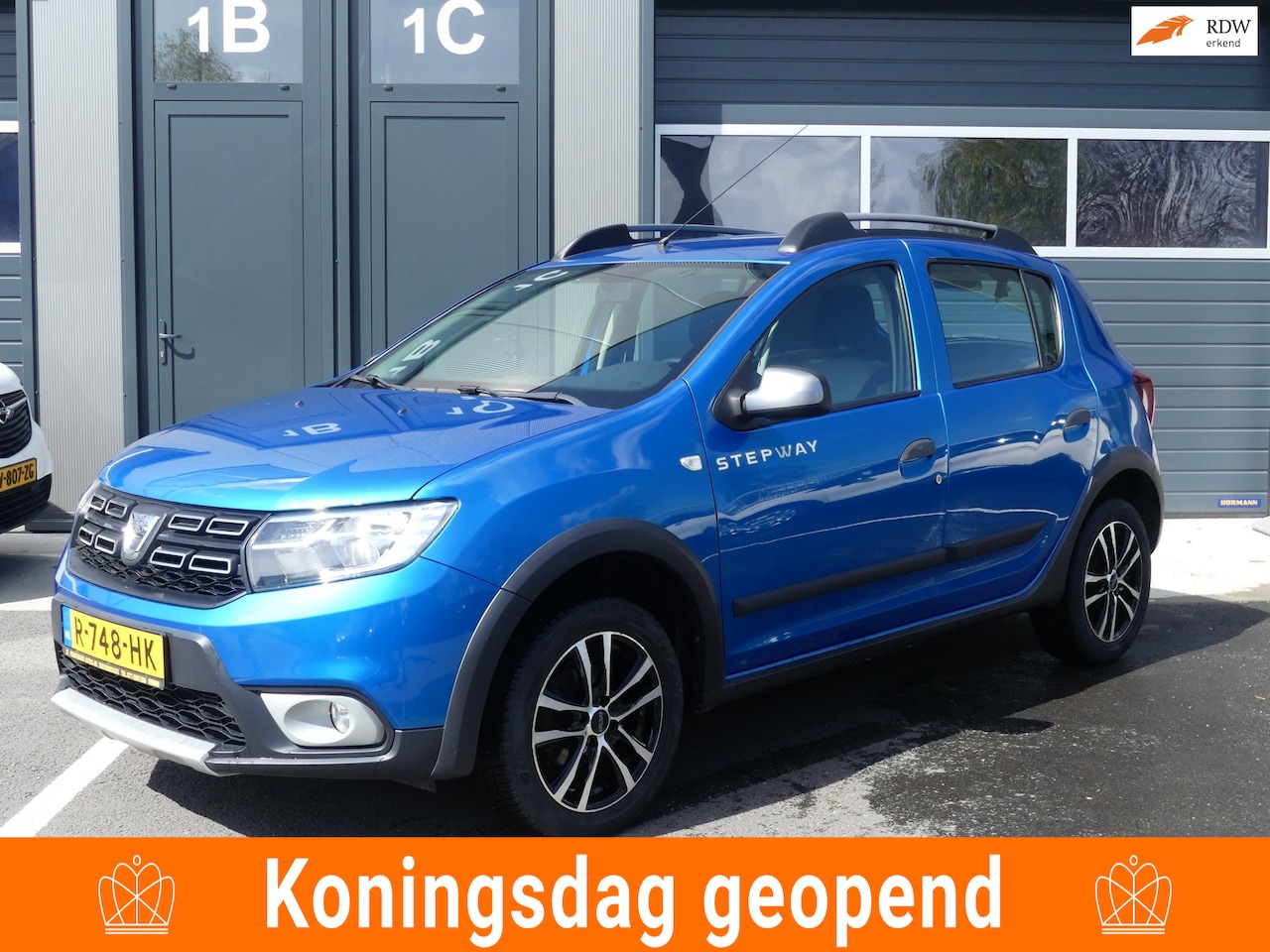 Dacia Sandero Stepway - 0.9 TCe SL Automaat Hoge instap Airco Trekhaak 5-Drs Cruise Control Lage Km Stand - AutoWereld.nl