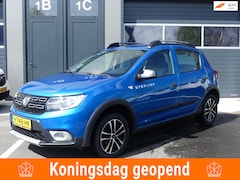 Dacia Sandero Stepway - 0.9 TCe SL Automaat Hoge instap Airco Trekhaak 5-Drs Cruise Control Lage Km Stand