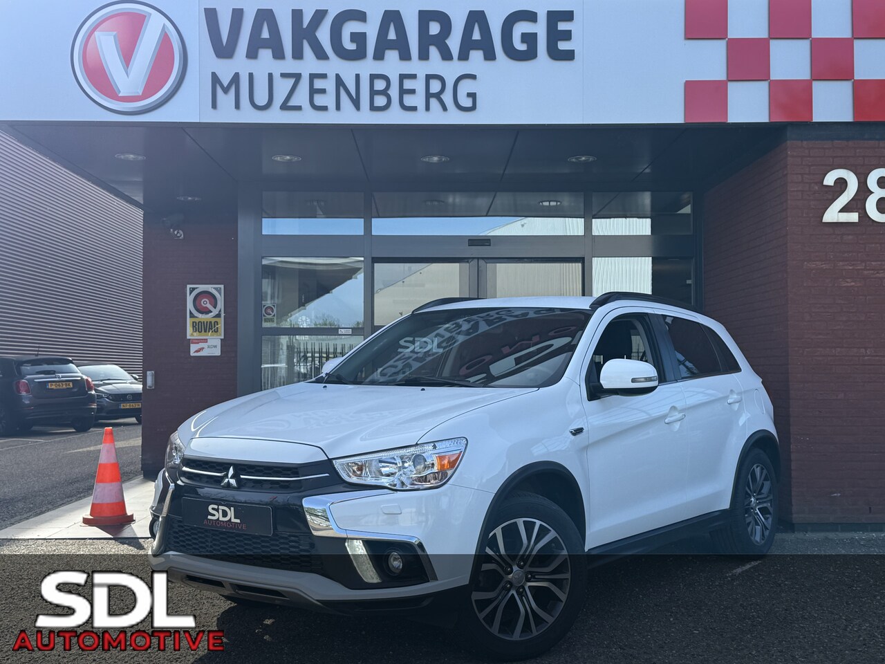 Mitsubishi ASX - 1.6 Cleartec Instyle // NAVI // CMAERA // CRUISE // STOELVERWARMING // TREKHAAK // LICHT M - AutoWereld.nl