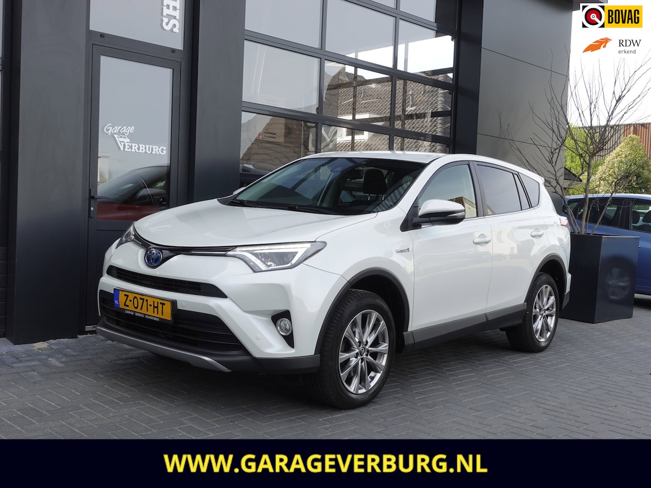 Toyota RAV4 - 2.5 Hybrid AWD Automaat Executive Business UNIEK! --62.089 Km -- - AutoWereld.nl