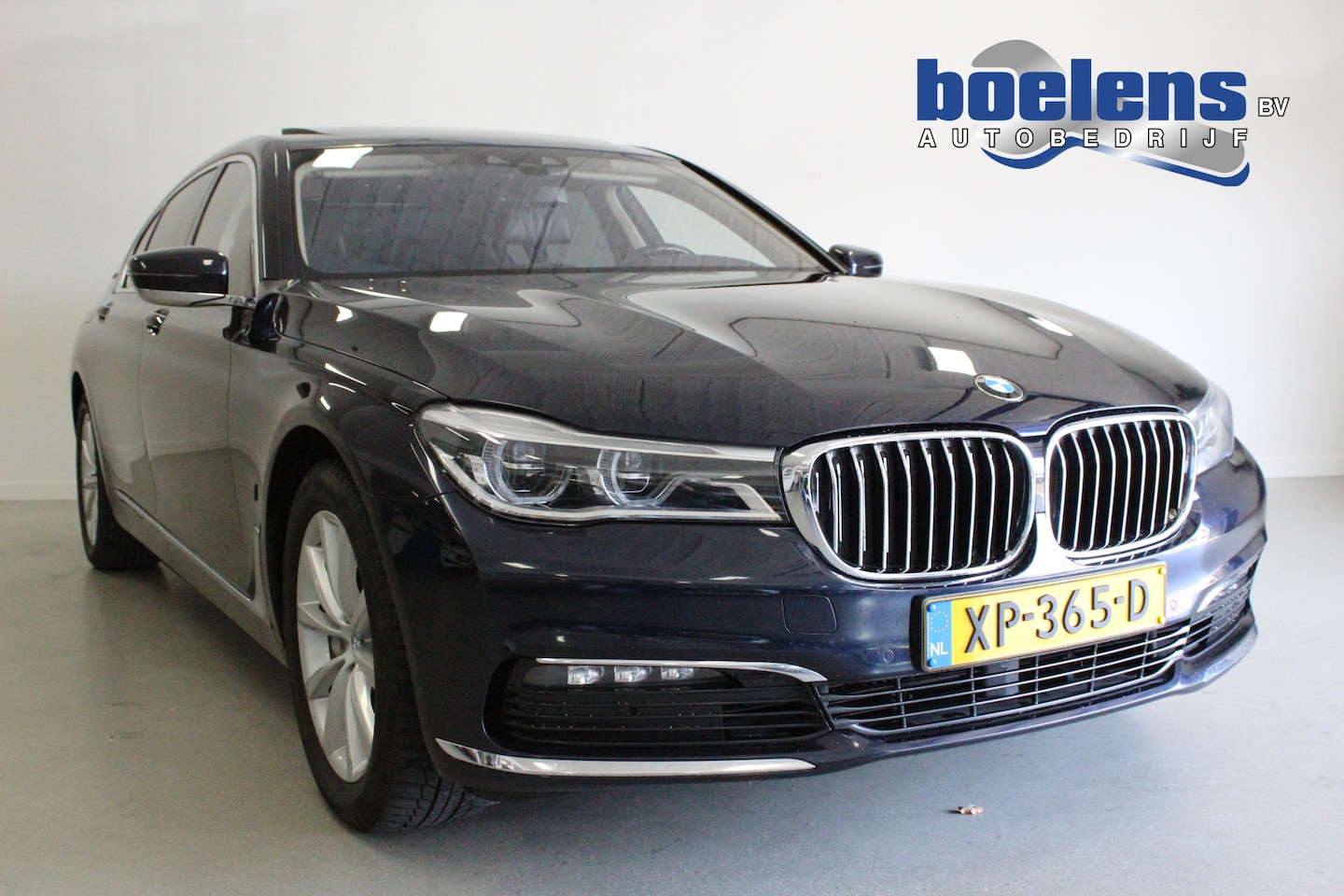 BMW 7-serie - 740Le iPerformance High Executive | SCHUIF/-KANTELDAK | BLINDSPOT | LUCHT-V | CAMERA | STO - AutoWereld.nl