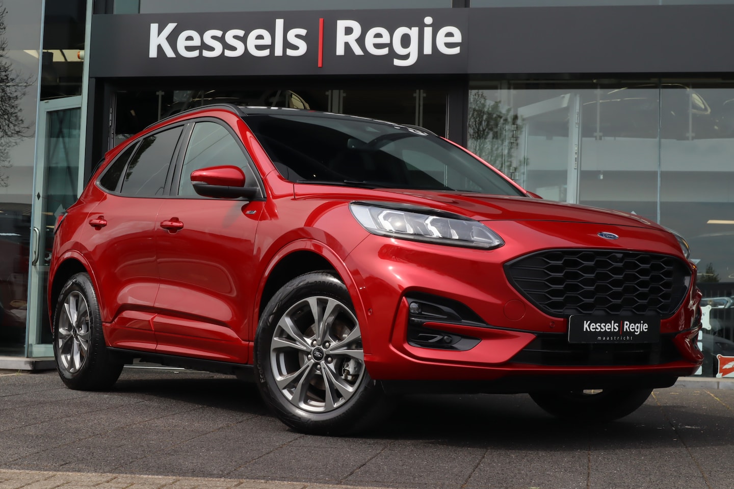 Ford Kuga - 2.5 PHEV ST-Line X Pano HuD B&O ACC Keyless Camera El.klep Bliss Stuurverwarming - AutoWereld.nl