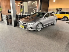 Mercedes-Benz CLA-Klasse - 180 Luxury Line stoelverwarming/Ambilight/Navi/Dealeronderhouden