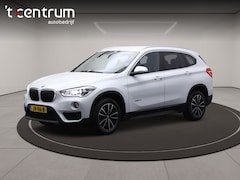BMW X1 - sDrive20i 192 PK Automaat, LED, Cruise Control, Lederen Sportstoelen