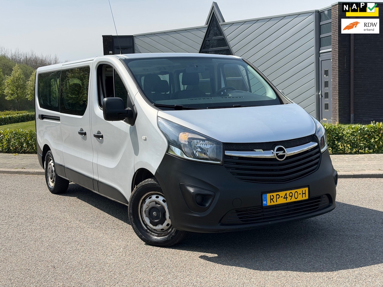Opel Vivaro Combi - 1.6 CDTI L2H1Combi | Airco | Cruise | Radio | 9 persoons | - AutoWereld.nl