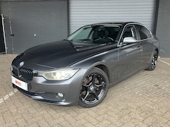 BMW 3-serie - 320d XENON-LED-NAVI-AHK-LEDER-18//M