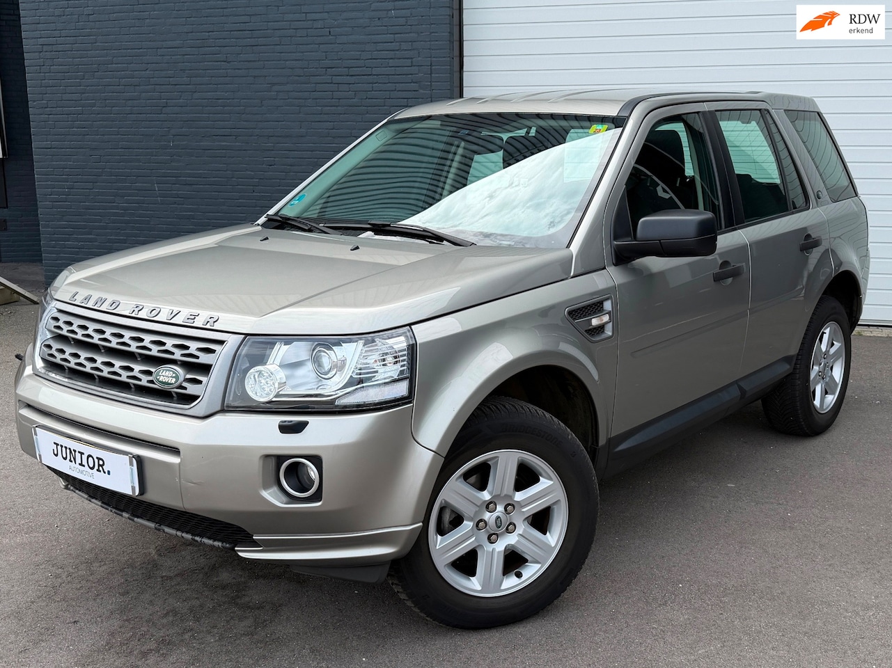 Land Rover Freelander - 2.2 TD4 S VOLONDERHOUD/KEYLES/FACELIFT/XENON - AutoWereld.nl