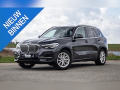 BMW X5 - xDrive45e High Executive CARPLAY / CAMERA / DEALER ONDERHOUDEN / BRUIN LEER / STOELVERWARM