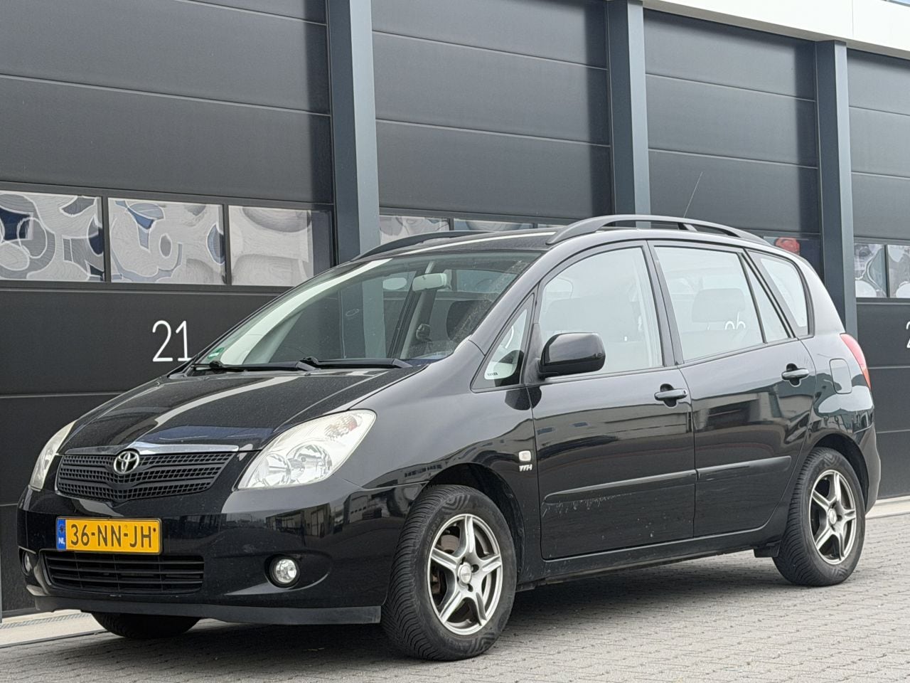 Toyota Corolla Verso - 1.8 VVT-i Clima - AutoWereld.nl