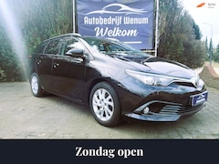 Toyota Auris Touring Sports - 1.2T Aspiration Afneembare trekh, Lane assist, LM velgen, cruisecontrol, enz