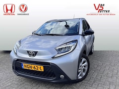 Toyota Aygo X - 1.0 First Edtion Automaat | 1e eigenaar | Dealeronderhouden | Climate control | Adaptieve