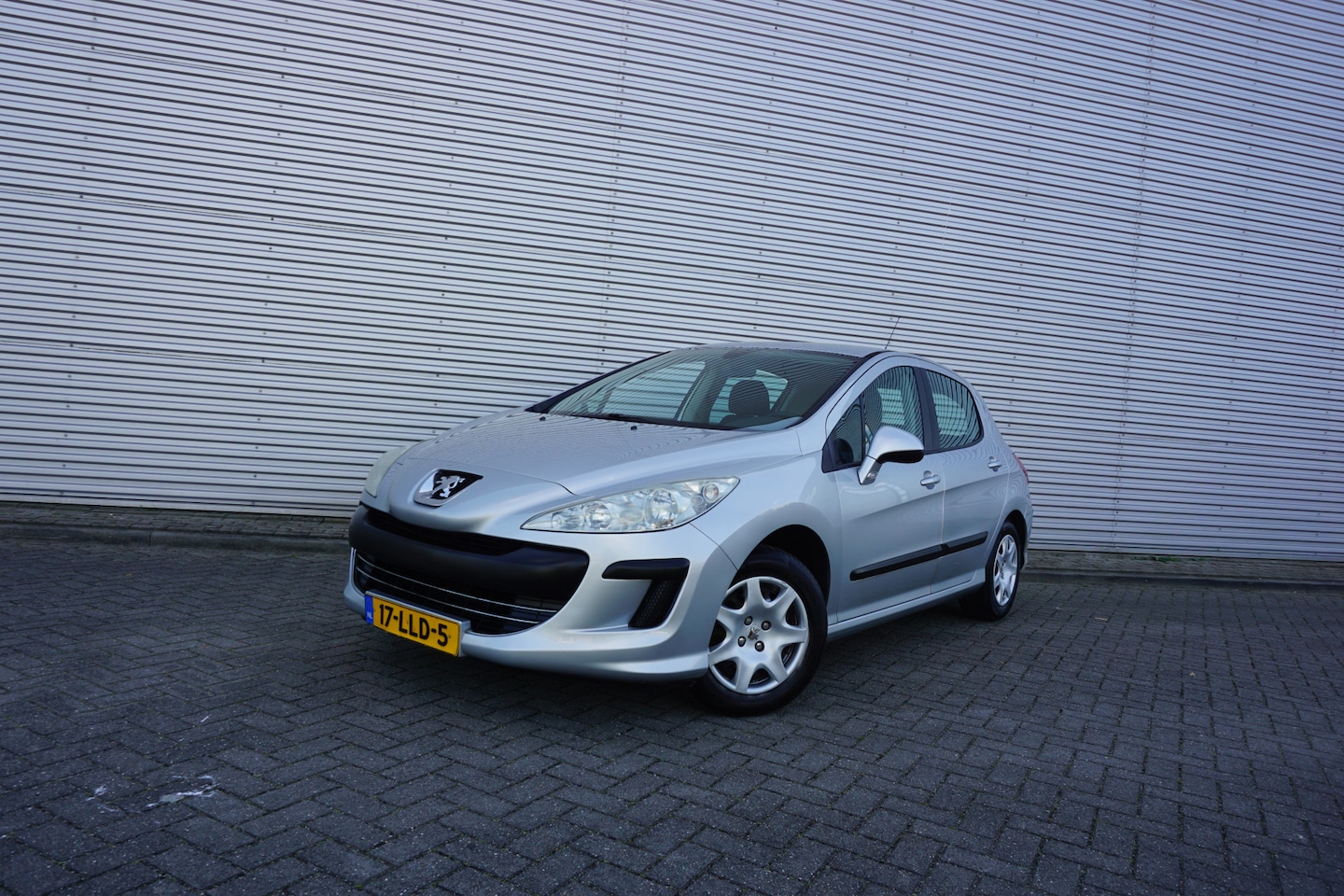 Peugeot 308 - 1.6 VTi XS Airco / Cruise / Elektr. ramen / Trekhaak / - AutoWereld.nl