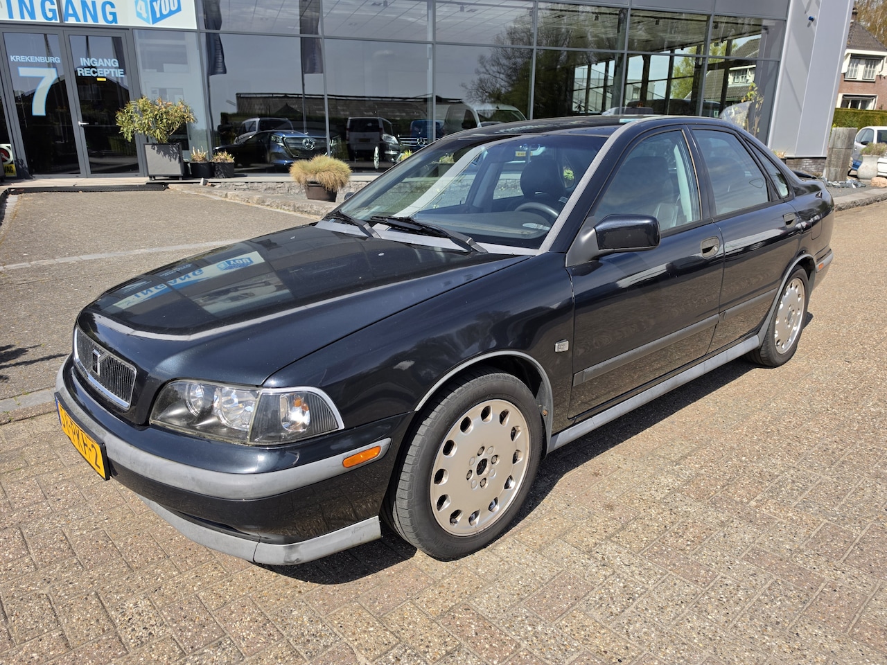 VOLVO S40